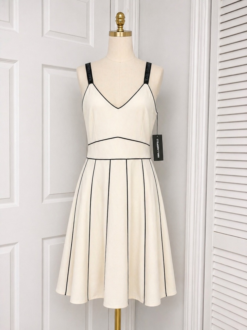 Karl Lagerfeld Black and Cream Label Detail